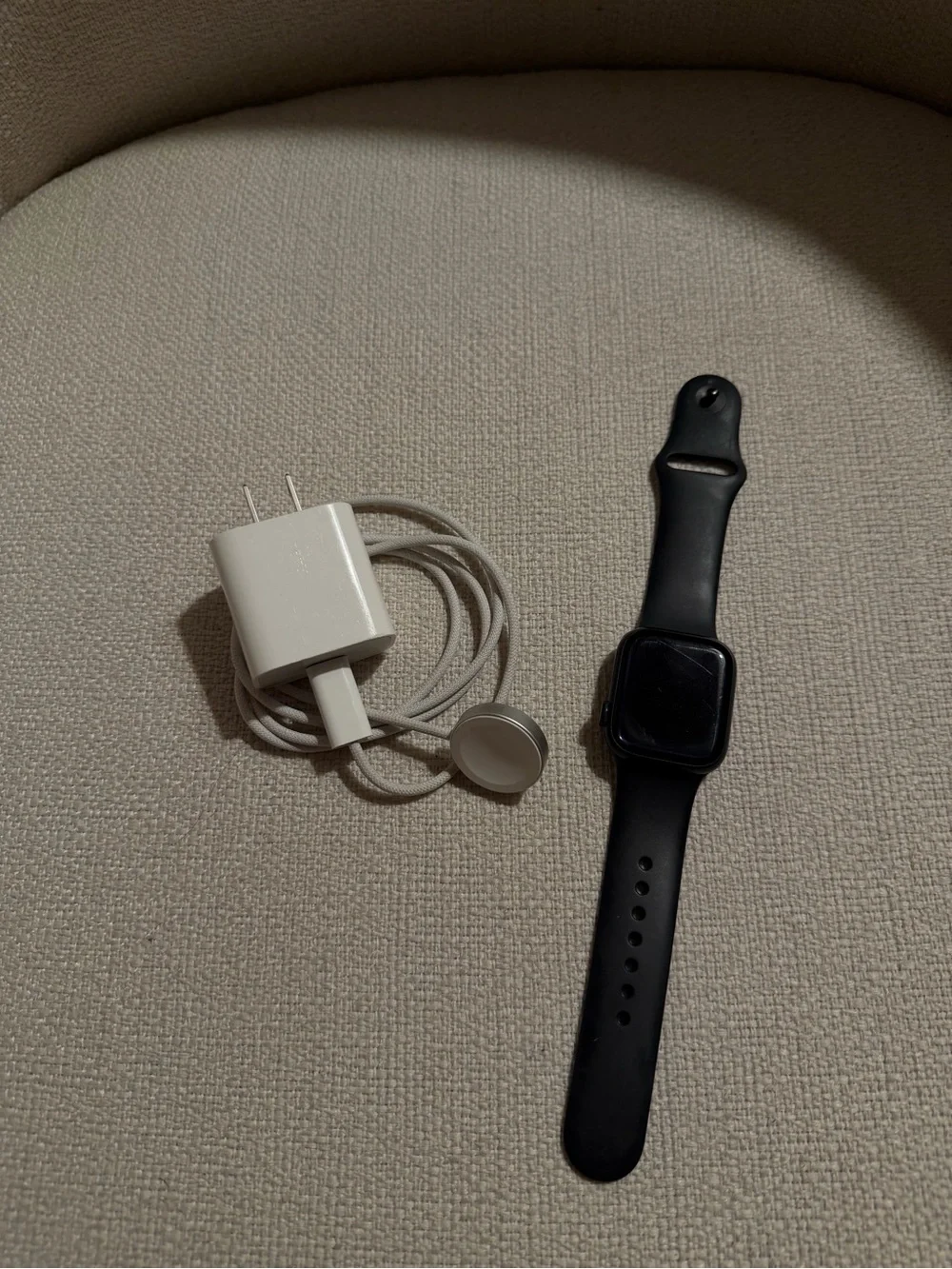 Apple Watch Series 9 GPS + Cellular. 41 mm. Aluminum, Ceramic Case. 100% battery